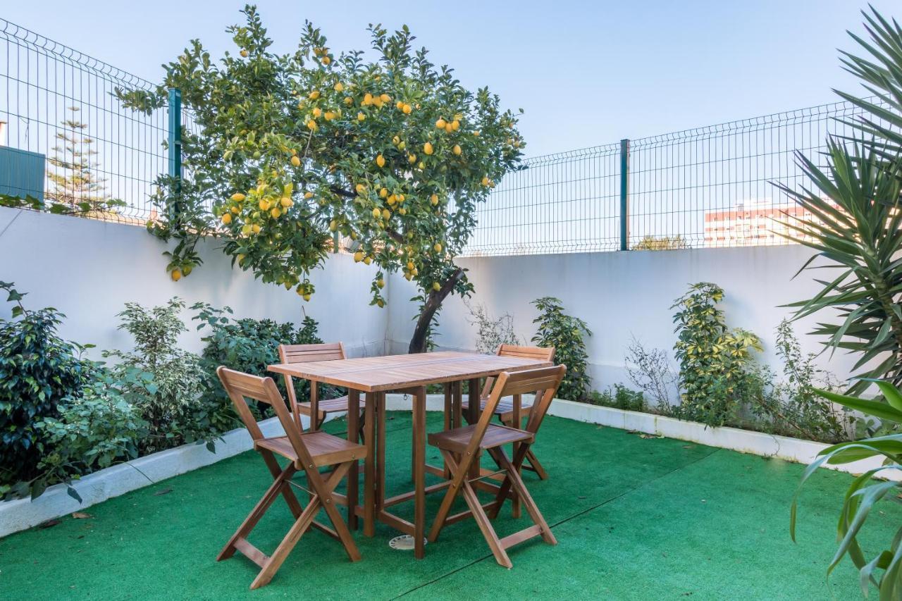 Vita Portucale ! 3 Bedroom Apartment With Private Terrace Lisbon Bagian luar foto