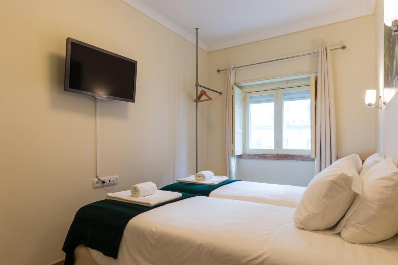 Vita Portucale ! 3 Bedroom Apartment With Private Terrace Lisbon Bagian luar foto