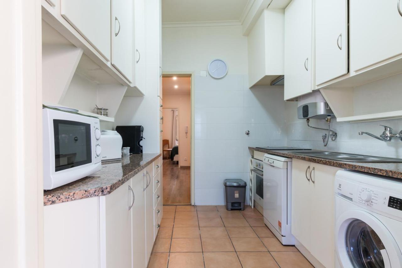 Vita Portucale ! 3 Bedroom Apartment With Private Terrace Lisbon Bagian luar foto